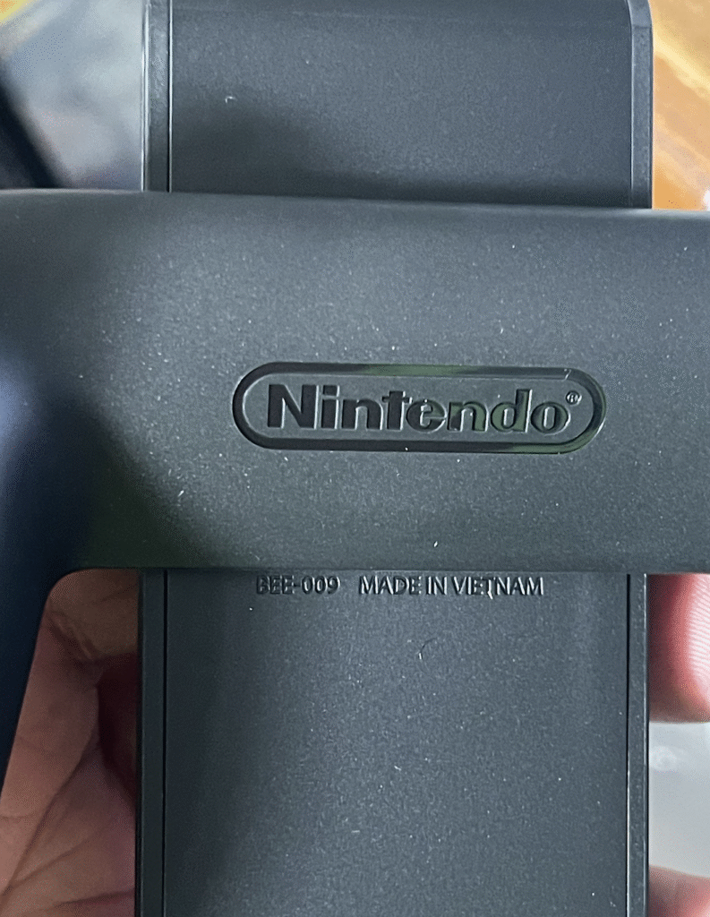 nintendo 2 joy con grip made in vietnam